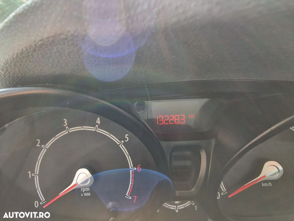 Ford Fiesta - 6