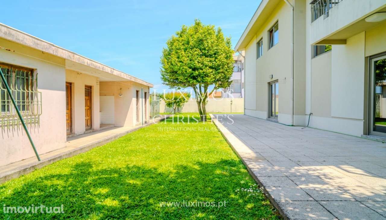 Moradia independente com amplo jardim à venda na Maia - Grande imagem: 3/22