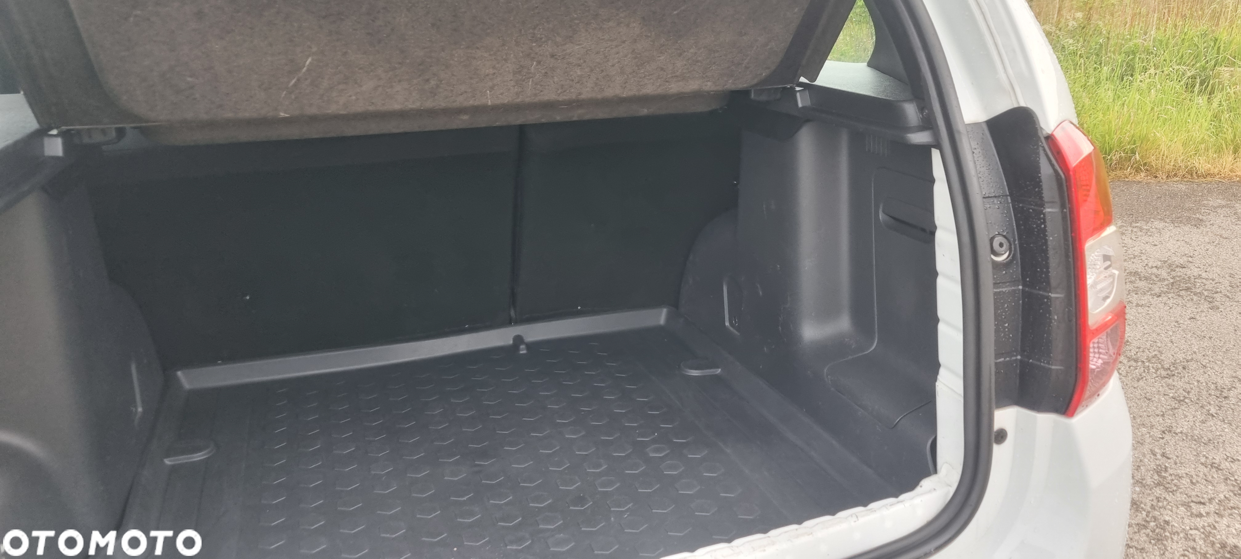 Dacia Duster 1.5 dCi Laureate - 11