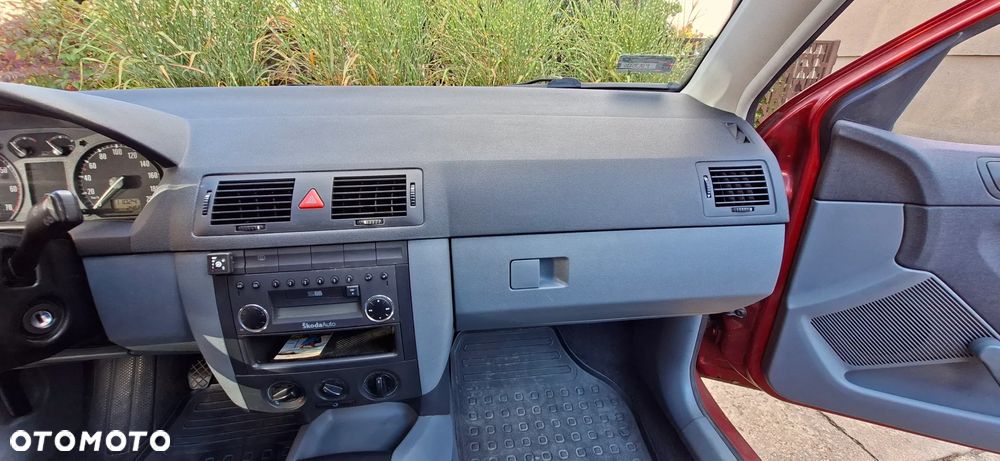 Skoda Fabia - 11