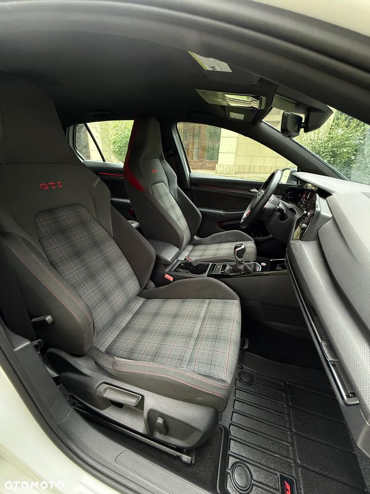 Volkswagen Golf GTI 2.0 TSI OPF Performance - 12