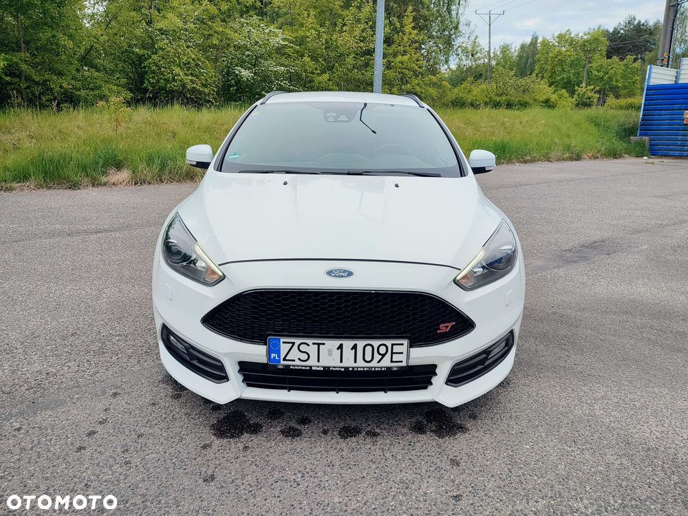 Ford Focus ST - 4