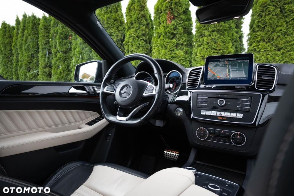 Mercedes-Benz GLE - 15