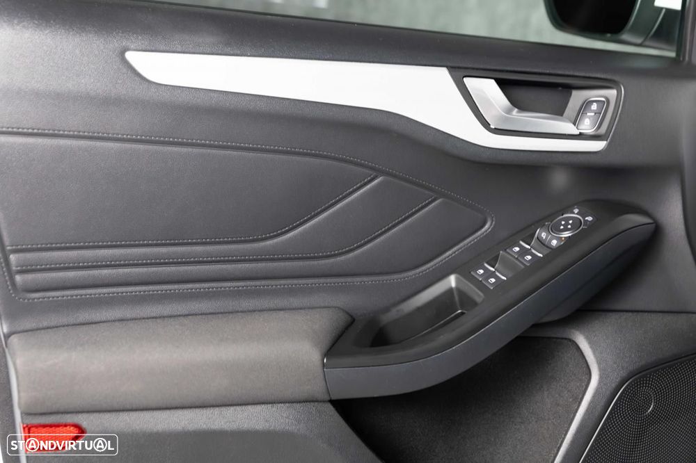 Ford Focus SW 1.5 TDCi Titanium - 18