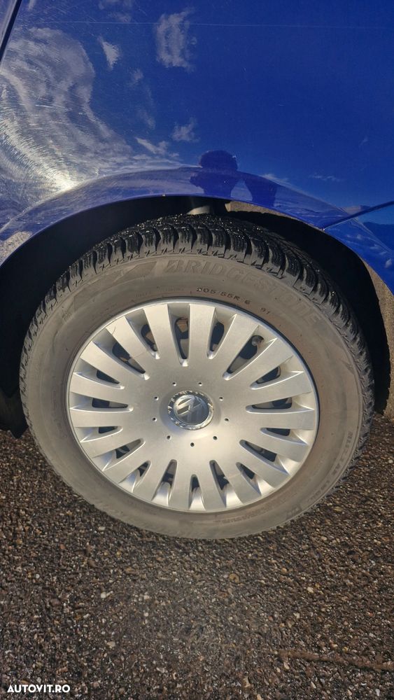 Volkswagen Passat 2.0 TDI BlueMotion Technology DPF Comfortline - 14