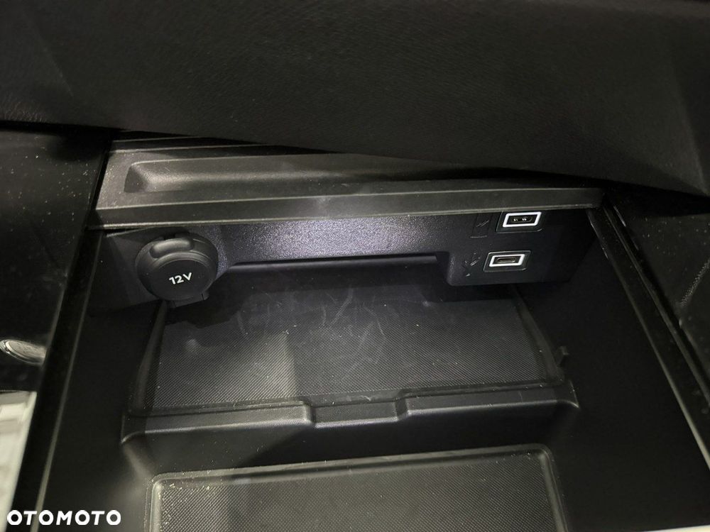 Opel Astra 1.2 T Edition S&S - 28