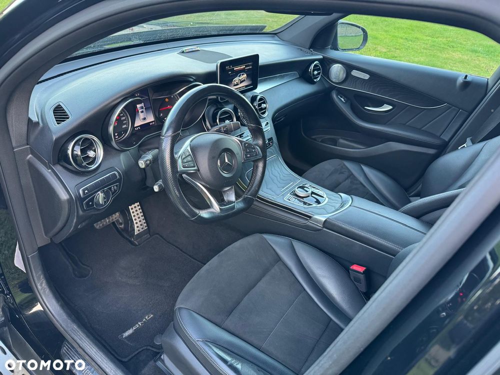 Mercedes-Benz GLC 250 d 4Matic 9G-TRONIC AMG Line - 14