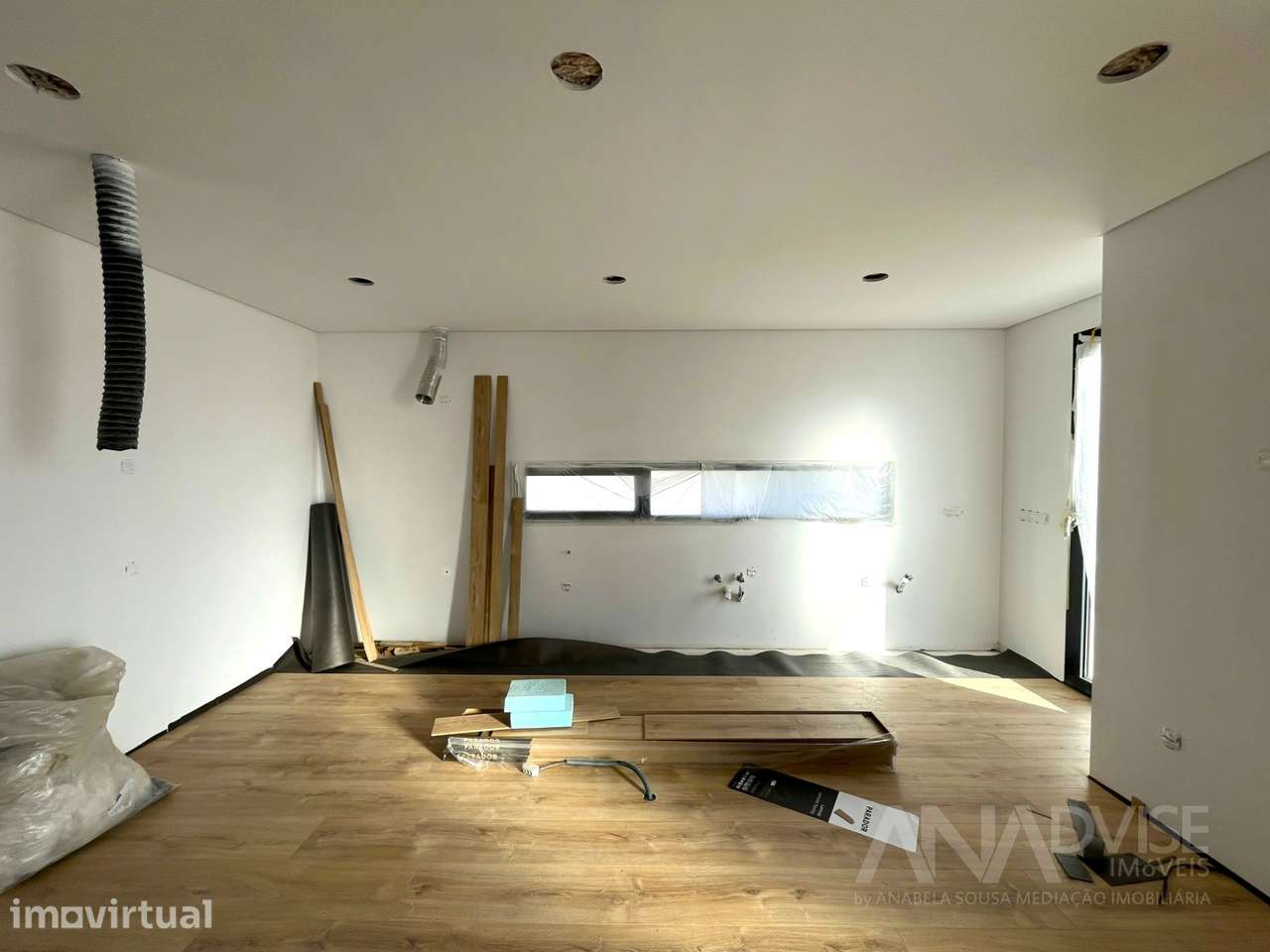 Moradia Geminada T4 Venda em São João de Lourosa,Viseu - Grande imagem: 5/33