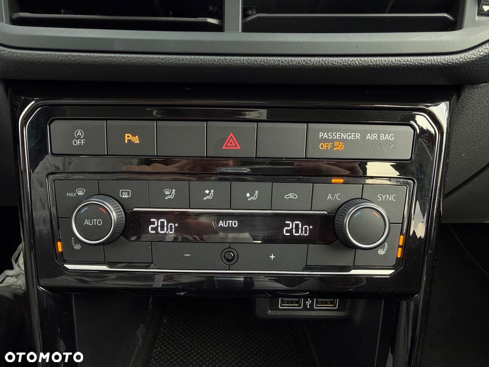 Volkswagen T-Cross 1.5 TSI ACT Style DSG - 26