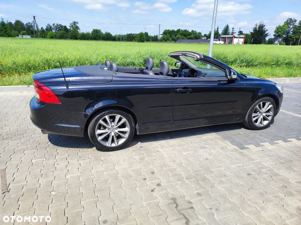 Volvo C70 D3 Momentum - 16
