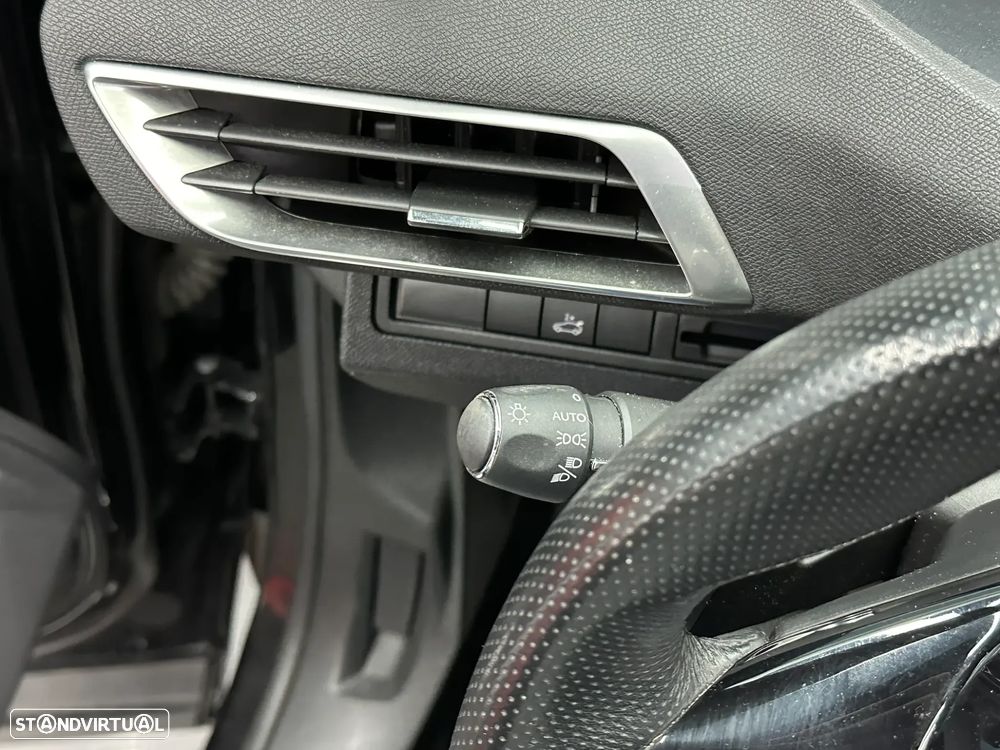 Peugeot 3008 1.5 BlueHDi GT Line EAT8 - 17