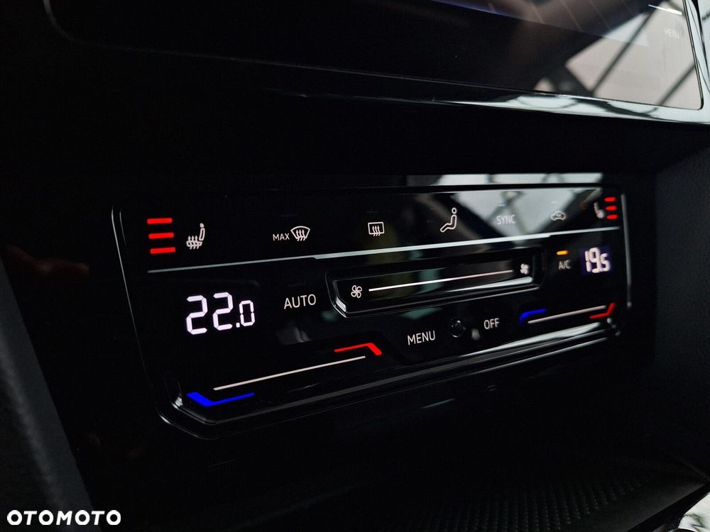 Volkswagen Passat - 23