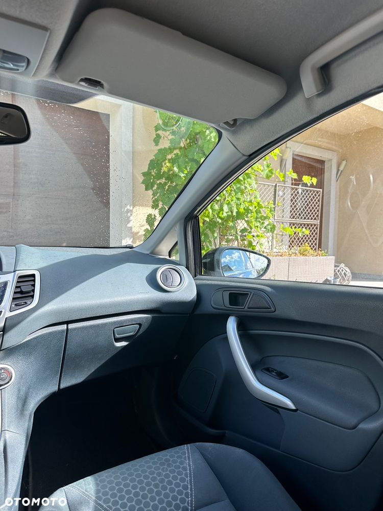 Ford Fiesta 1.6 Ti-VCT Titanium - 13