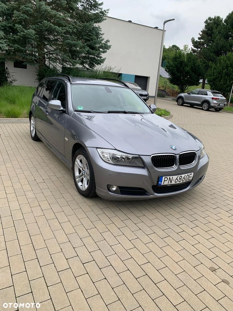 BMW Seria 3 318i - 1