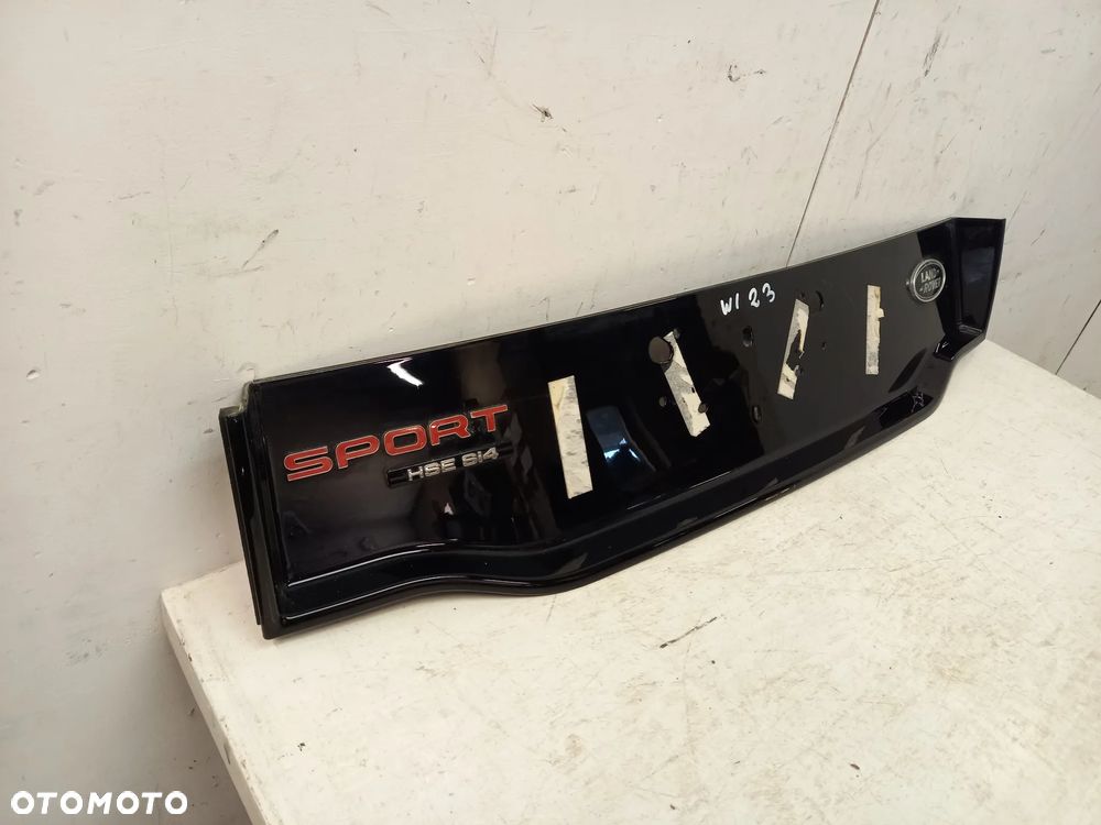Land Rover Discovery Sport L550 blenda listwa na klape tyl - 3