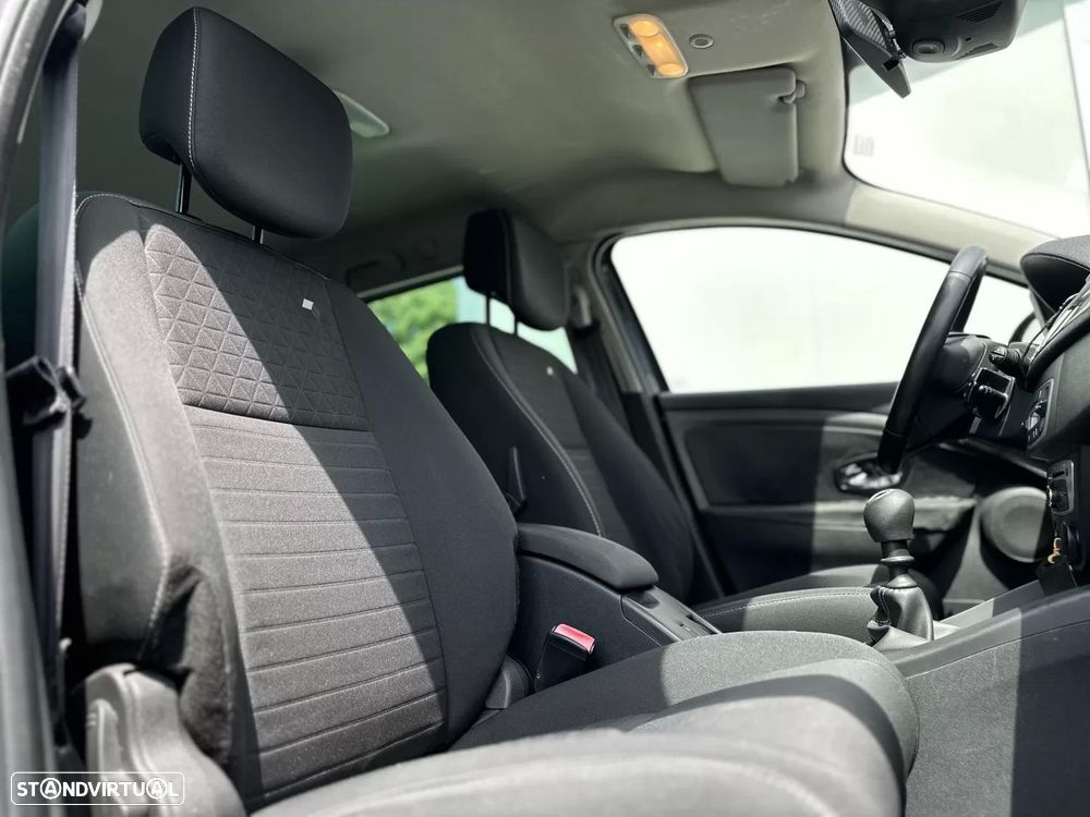Renault Mégane Sport Tourer 1.5 dCi Limited - 19