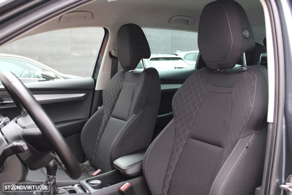 Skoda Karoq 2.0 TDI Ambition - 15