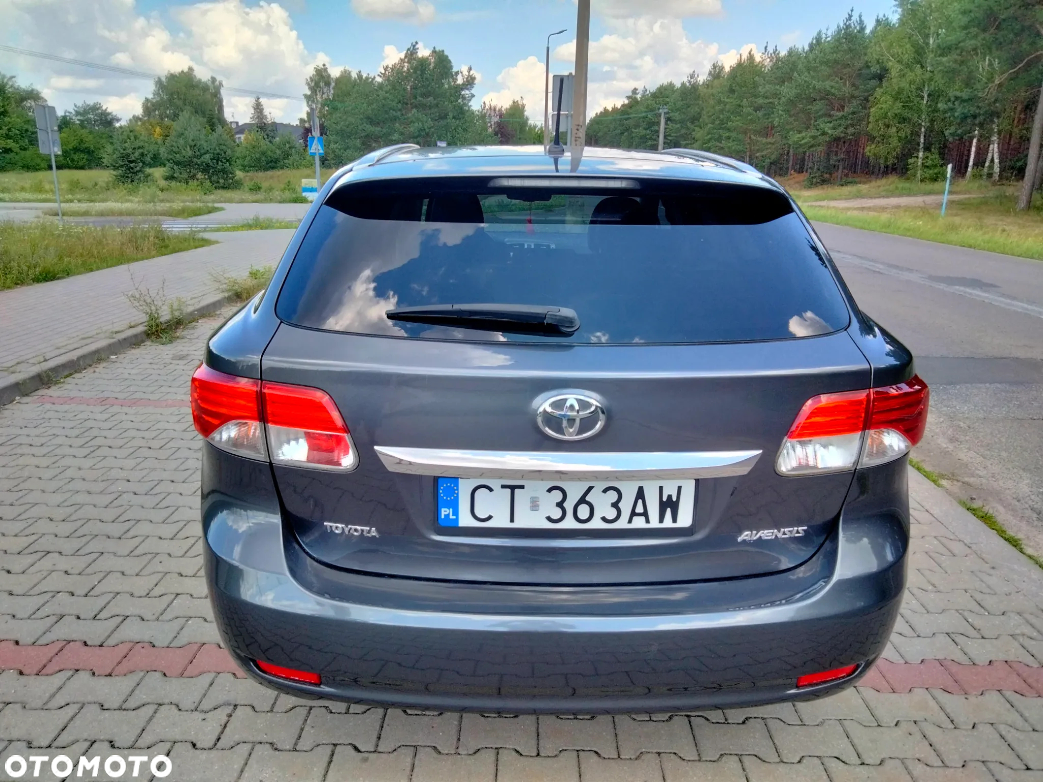 Toyota Avensis 2.0 D-4D Premium - 6