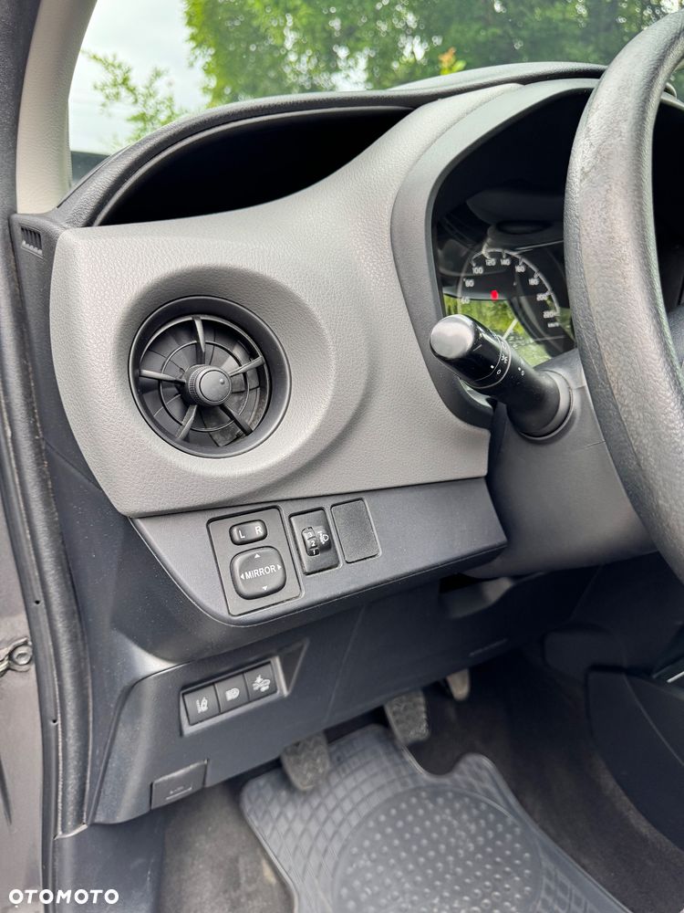 Toyota Yaris 1.0 Active - 7
