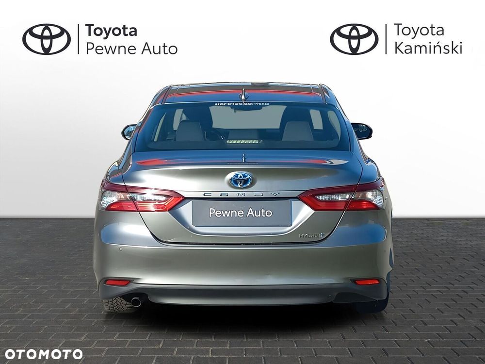 Toyota Camry 2.5 Hybrid Comfort CVT - 4