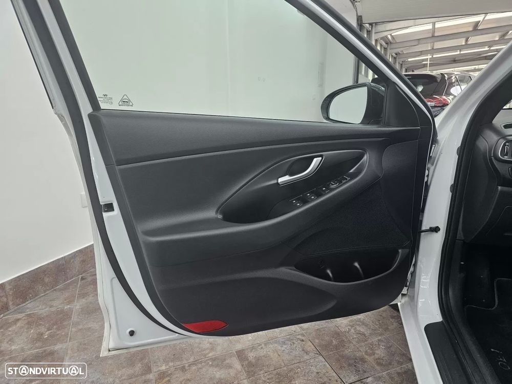 Hyundai i30 SW 1.0 T-GDi Comfort+Navi - 12