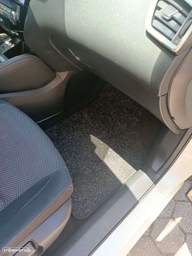 Nissan Qashqai 1.5 dCi N-Connecta - 46