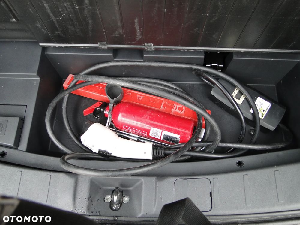 Mitsubishi Outlander Instyle + - 35