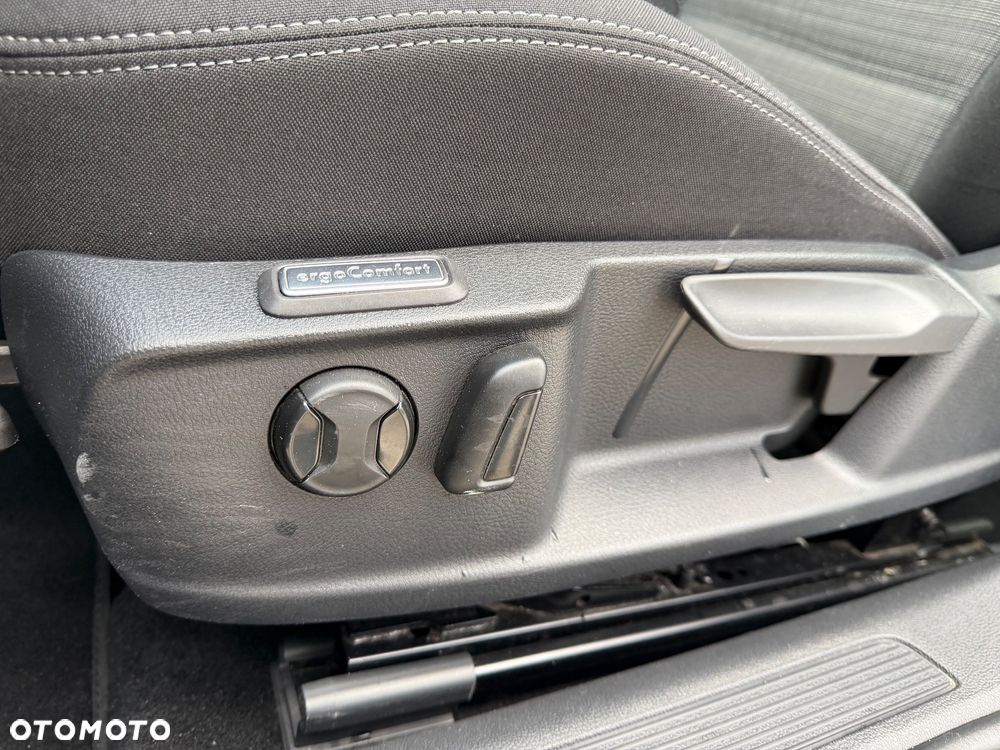 Volkswagen Passat 1.5 TSI EVO Business - 20