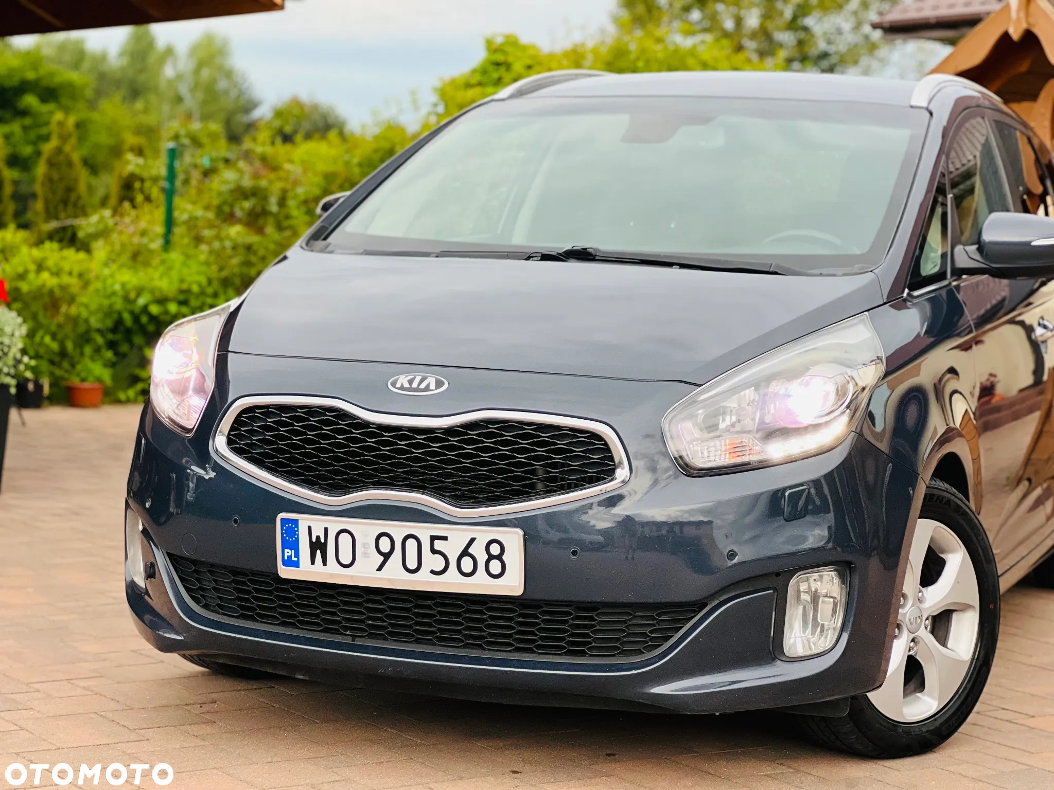 Kia Carens 1.7 CRDi 141 ISG Vision - 10
