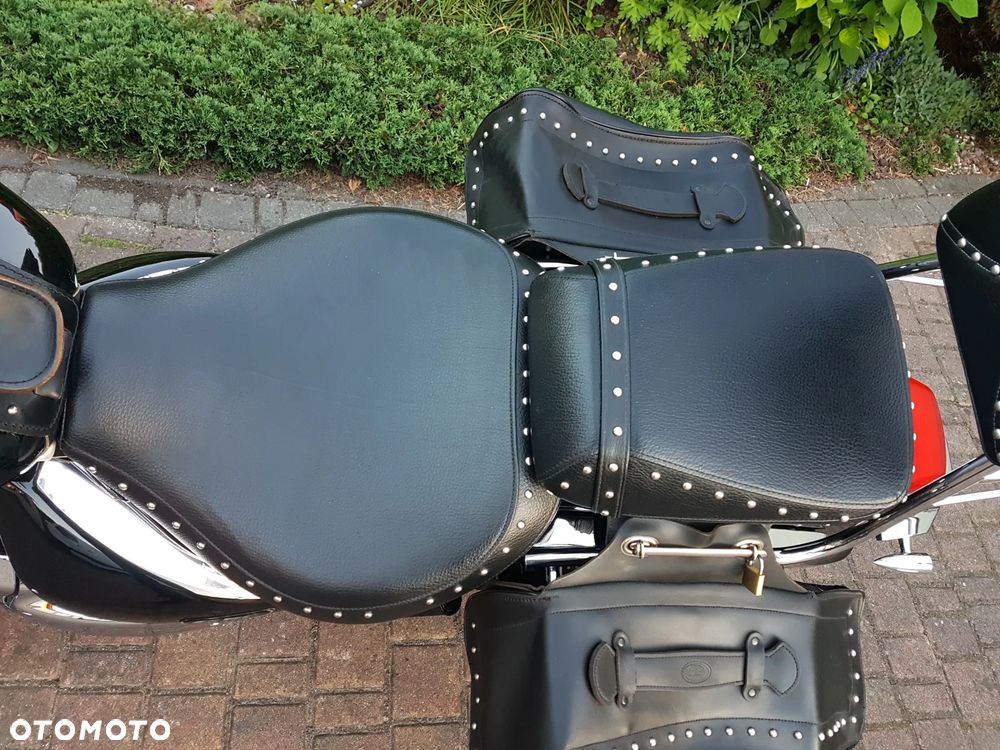 Suzuki VL 800 Volusia - Boulevard C50 - 21