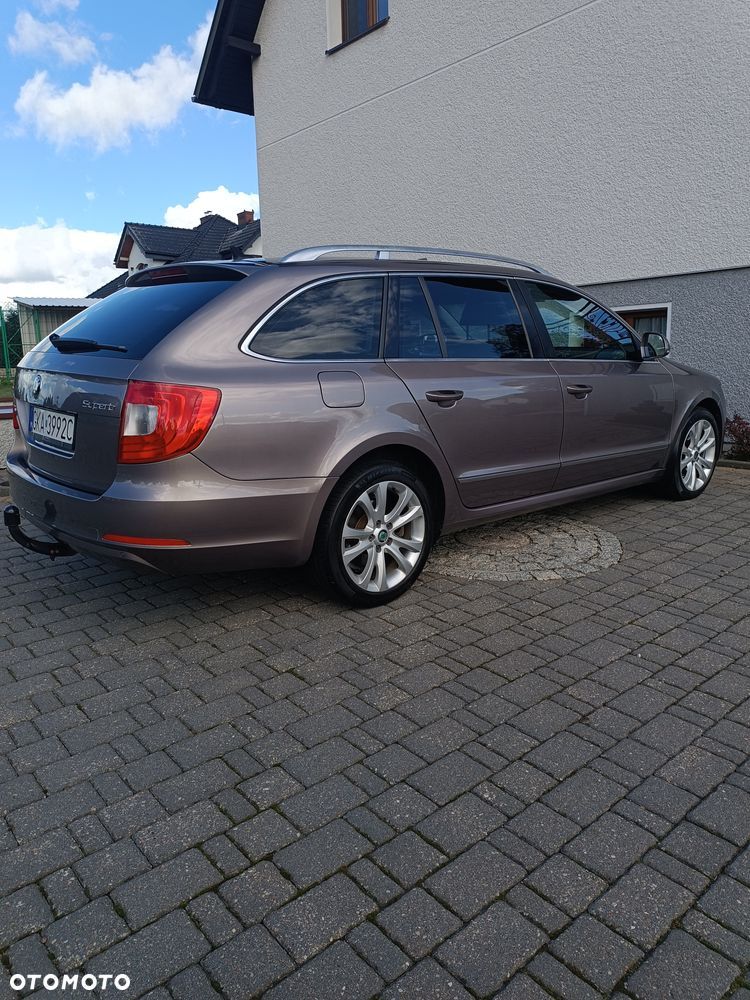 Skoda Superb 2.0 TDI 4x4 Ambition DSG - 6