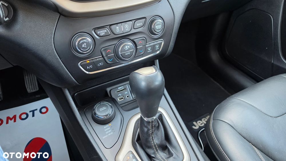 Jeep Cherokee 2.2 MJD Active Drive I Limited - 17