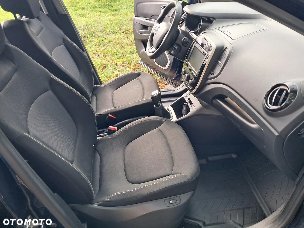 Renault Captur - 19