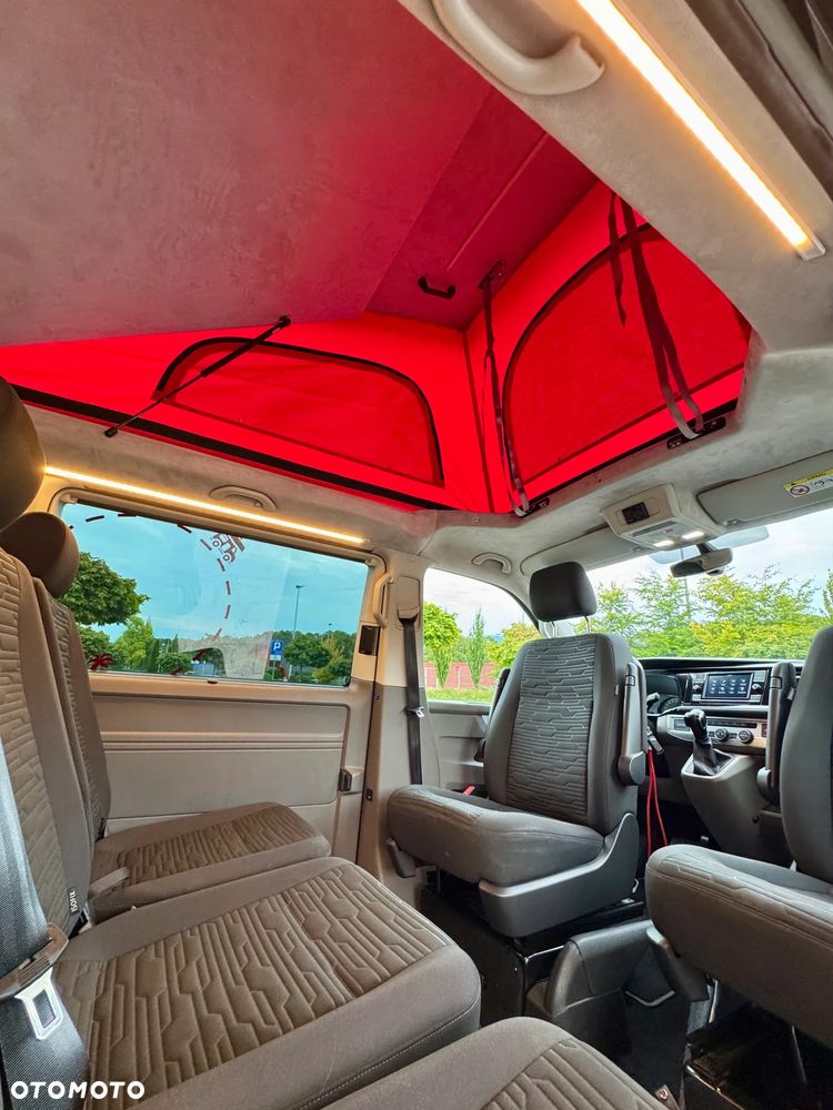 Volkswagen Caravelle - 10