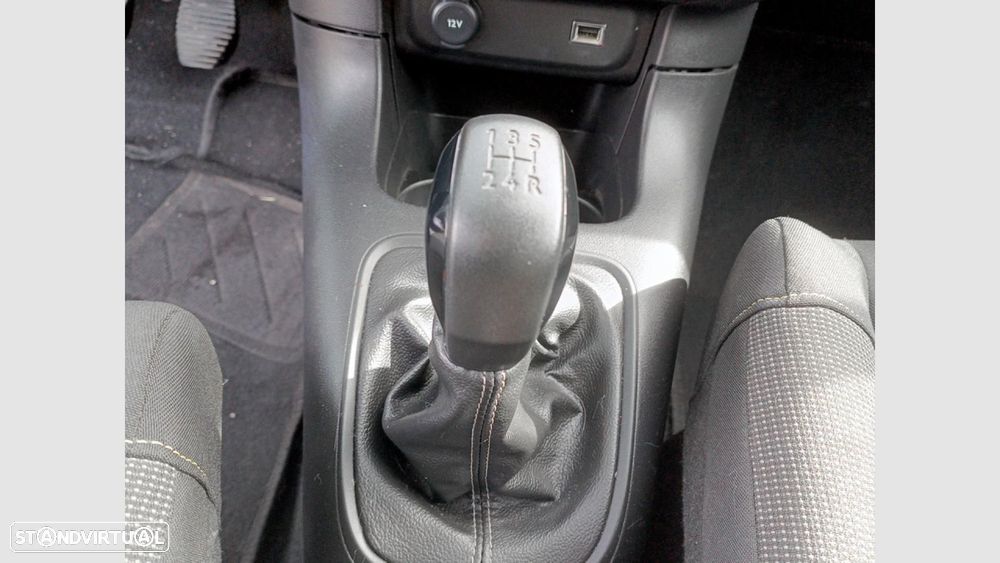 Citroën C3 1.2 PureTech Plus - 22