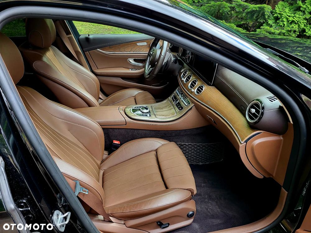 Mercedes-Benz Klasa E 200 Exclusive - 17
