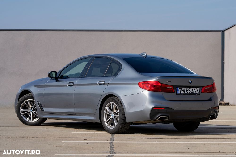 BMW Seria 5 520d xDrive AT - 2