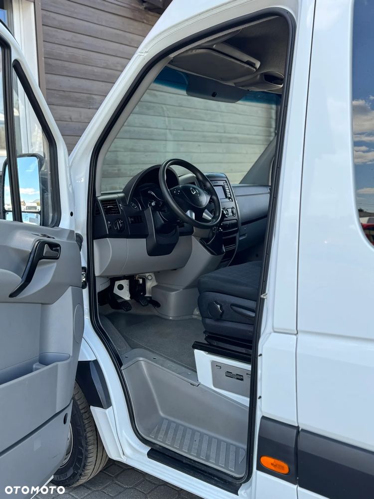 Mercedes-Benz SPRINTER - 11