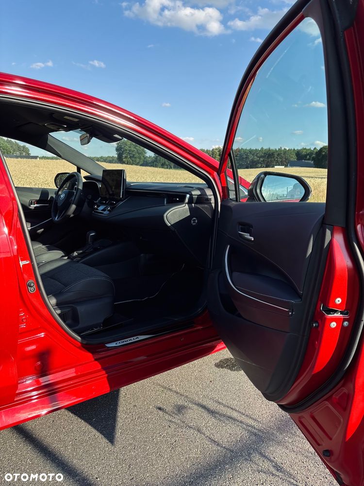 Toyota Corolla 1.8 Hybrid Style - 17