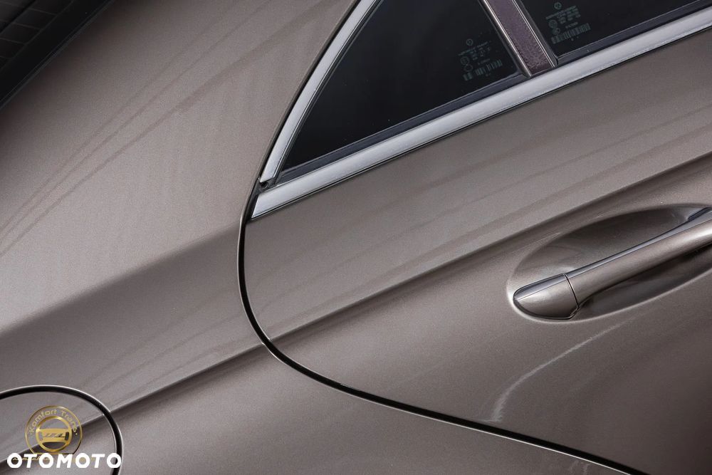 Mercedes-Benz CLS 500 - 32