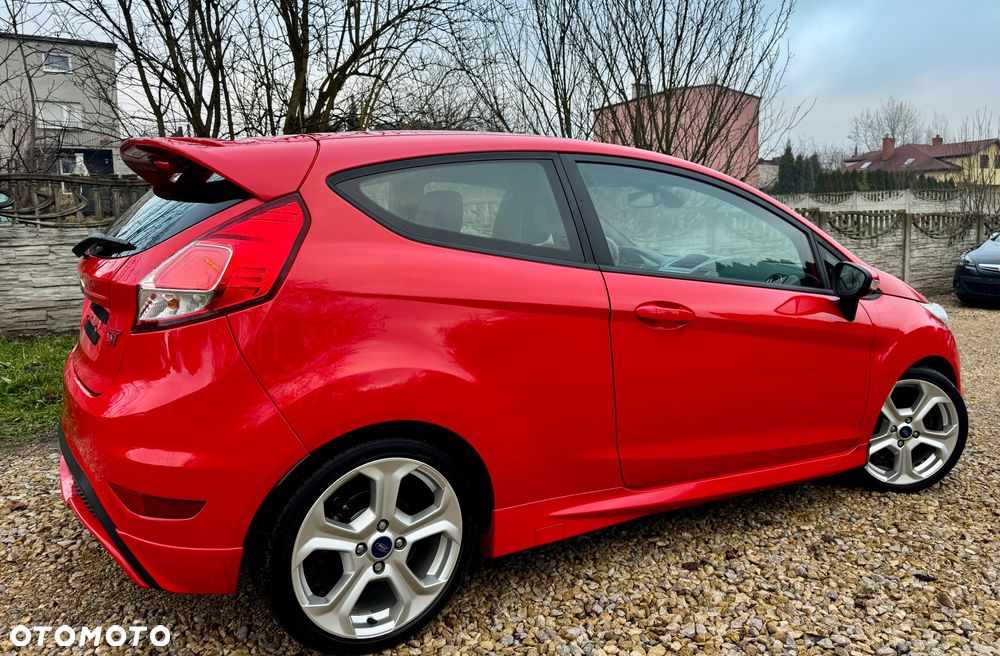 Ford Fiesta 1.6 EcoBoost mit Leder-Sport-Paket ST - 10