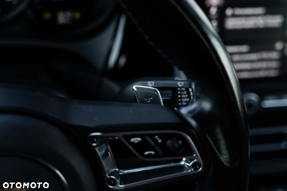 Porsche Macan Standard - 31