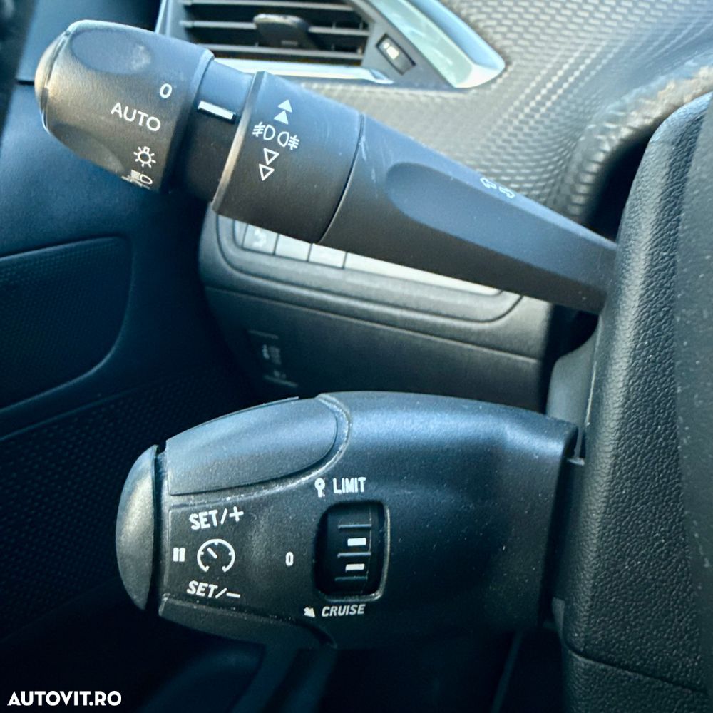 Peugeot 2008 - 20