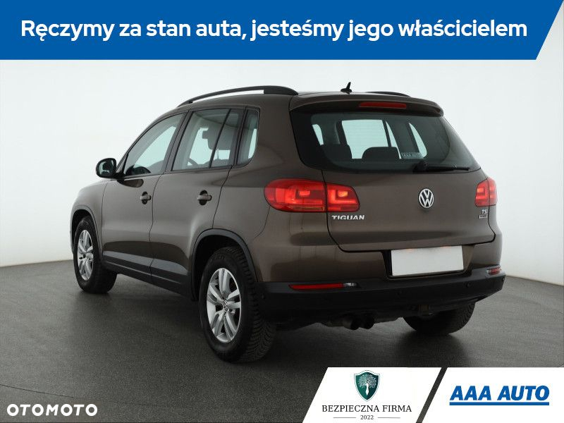 Volkswagen Tiguan - 5