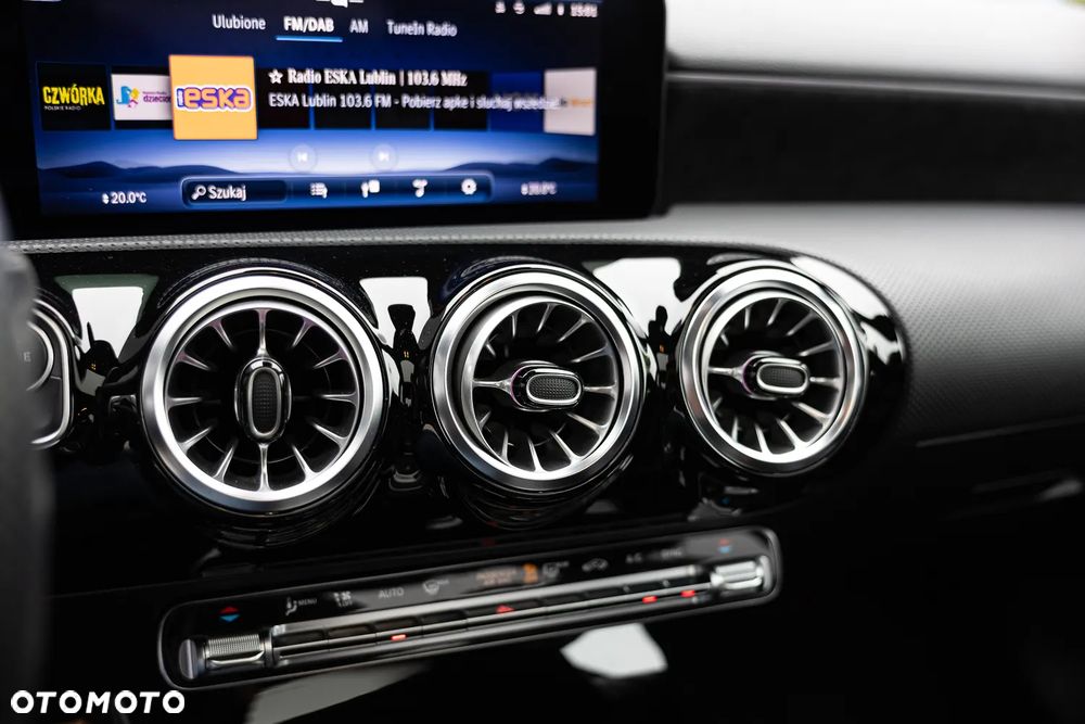 Mercedes-Benz Klasa A 35 AMG 4-Matic 8G-DCT - 22