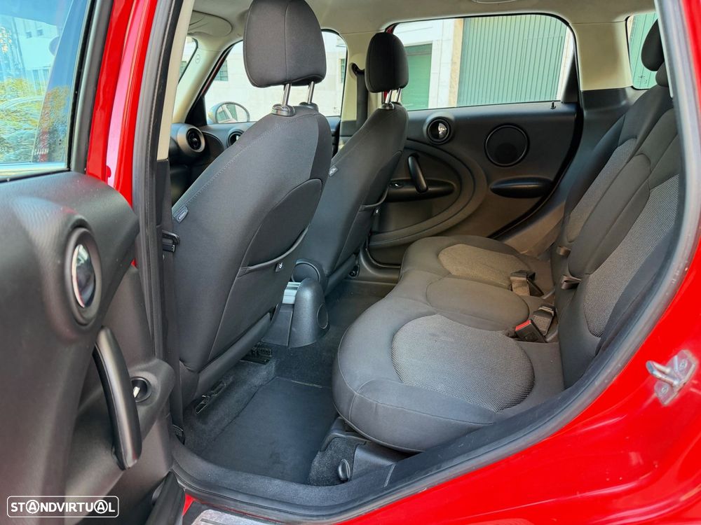 MINI Countryman Cooper D - 25