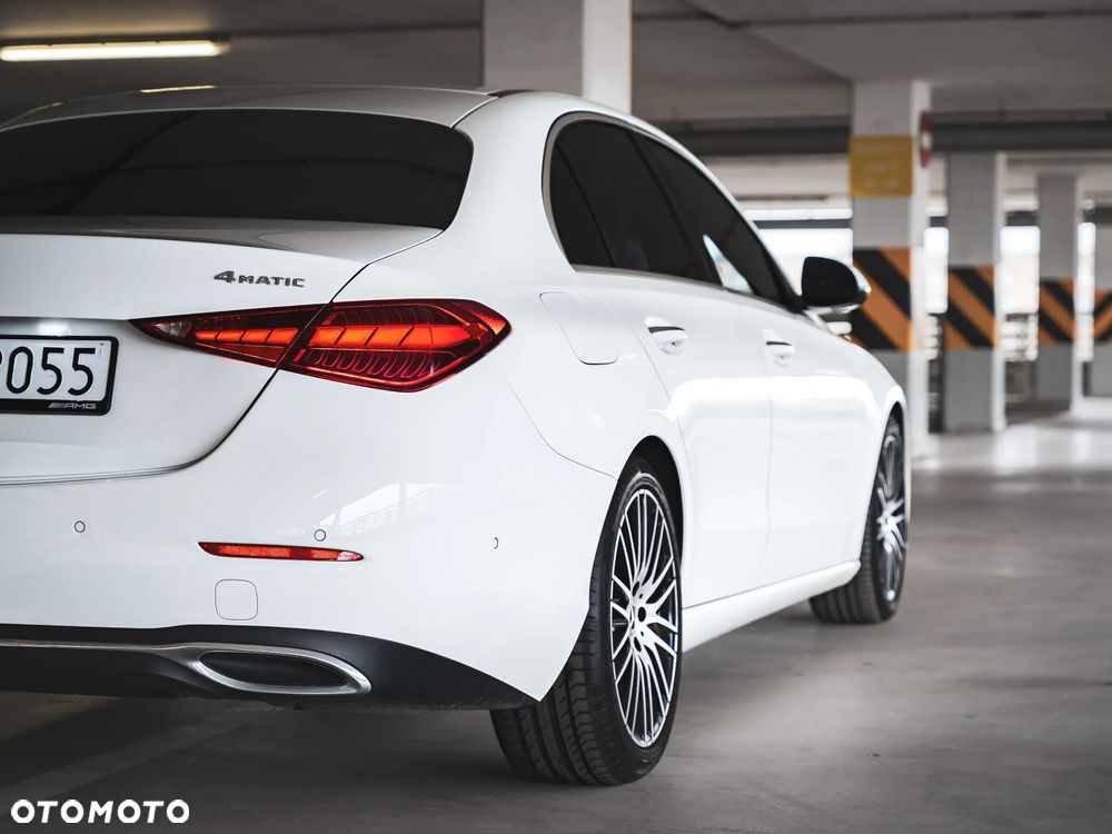 Mercedes-Benz Klasa C 300 4Matic 9G-TRONIC Avantgarde - 12