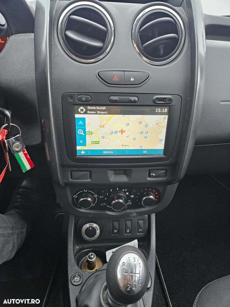 Dacia Duster SCe 115 4x4 Laureate - 2