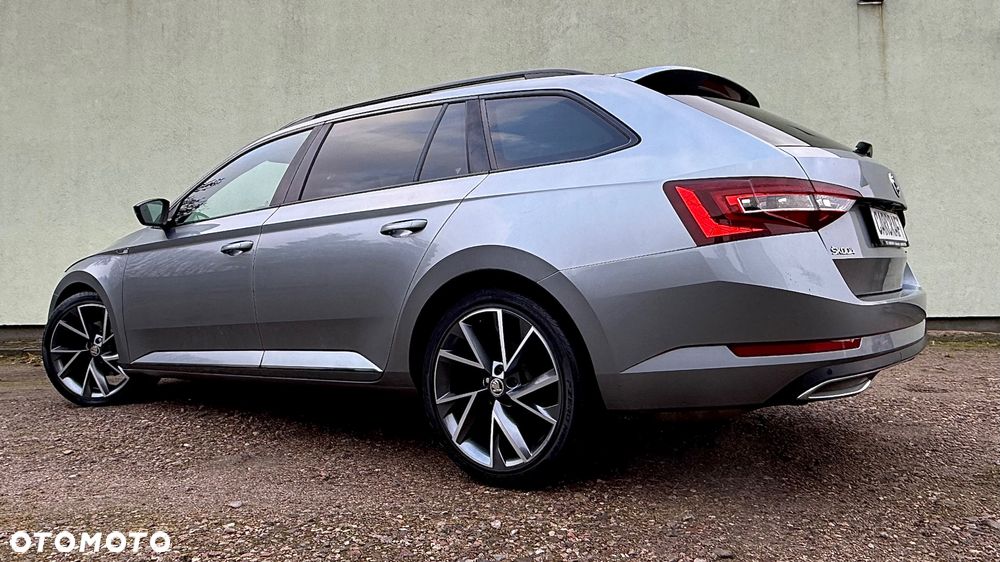 Skoda Superb 2.0 TDI 4x4 DSG SportLine - 10