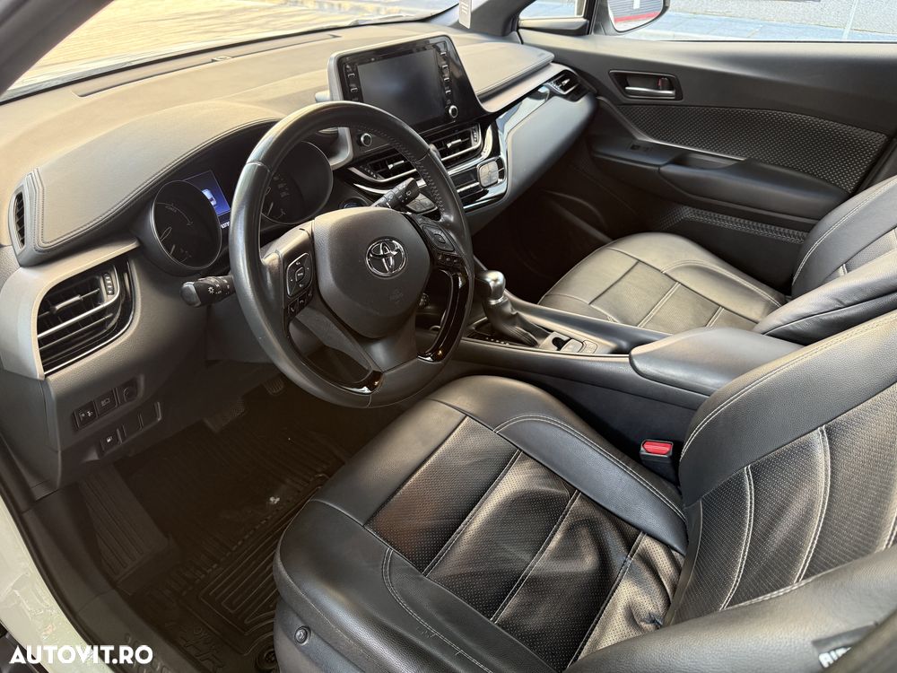 Toyota C-HR - 4